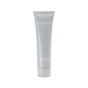 Un tubetto grigio con le scritte “Diego dalla Palma MILANO” e “BE PURE”, contenente 150 ml 5,1 fl oz di Crema In Mousse Struccante, ideale per la doppia detersione, è in posizione verticale su uno sfondo bianco.
