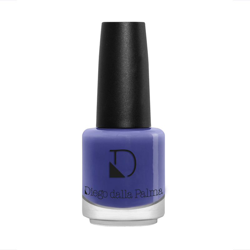VINCA MAJOR NAILS